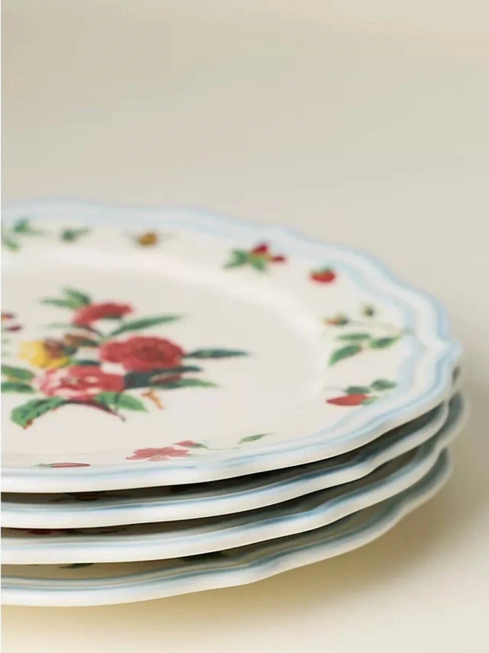 NIB Camille Stoneware Dessert Plates, Set of 4 /